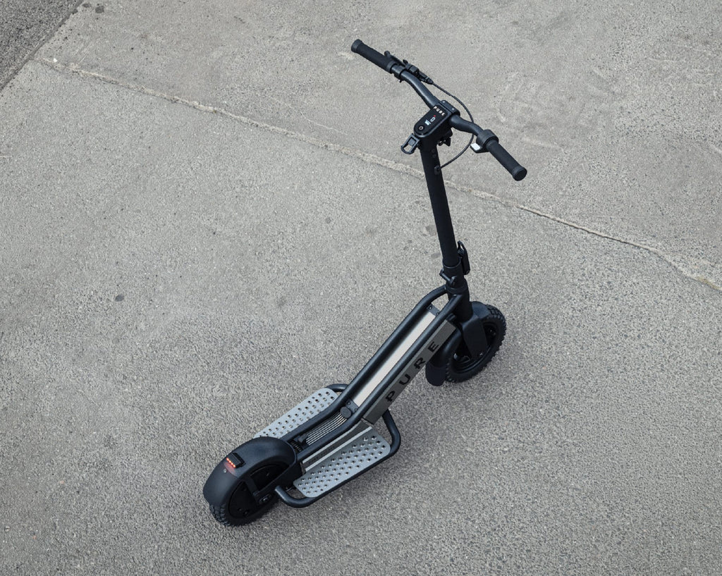 Pure Roller Black & Gunmetal Escape