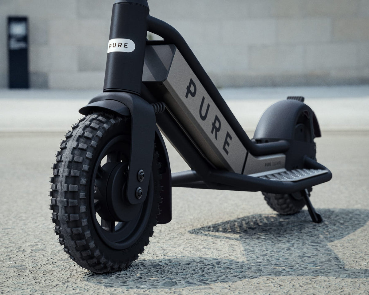 Pure Roller Black & Gunmetal Escape