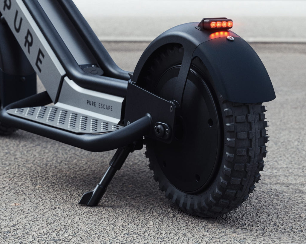Pure Roller Black & Gunmetal Escape